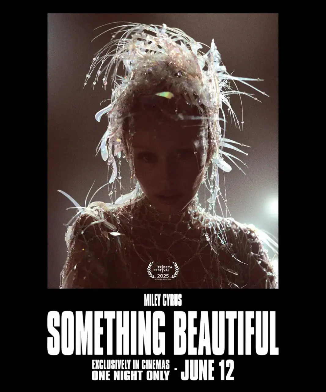 《麦粒·赛勒斯: 美丽事物音乐电影》：一场坦诚的心灵剖白，音乐背后的真实